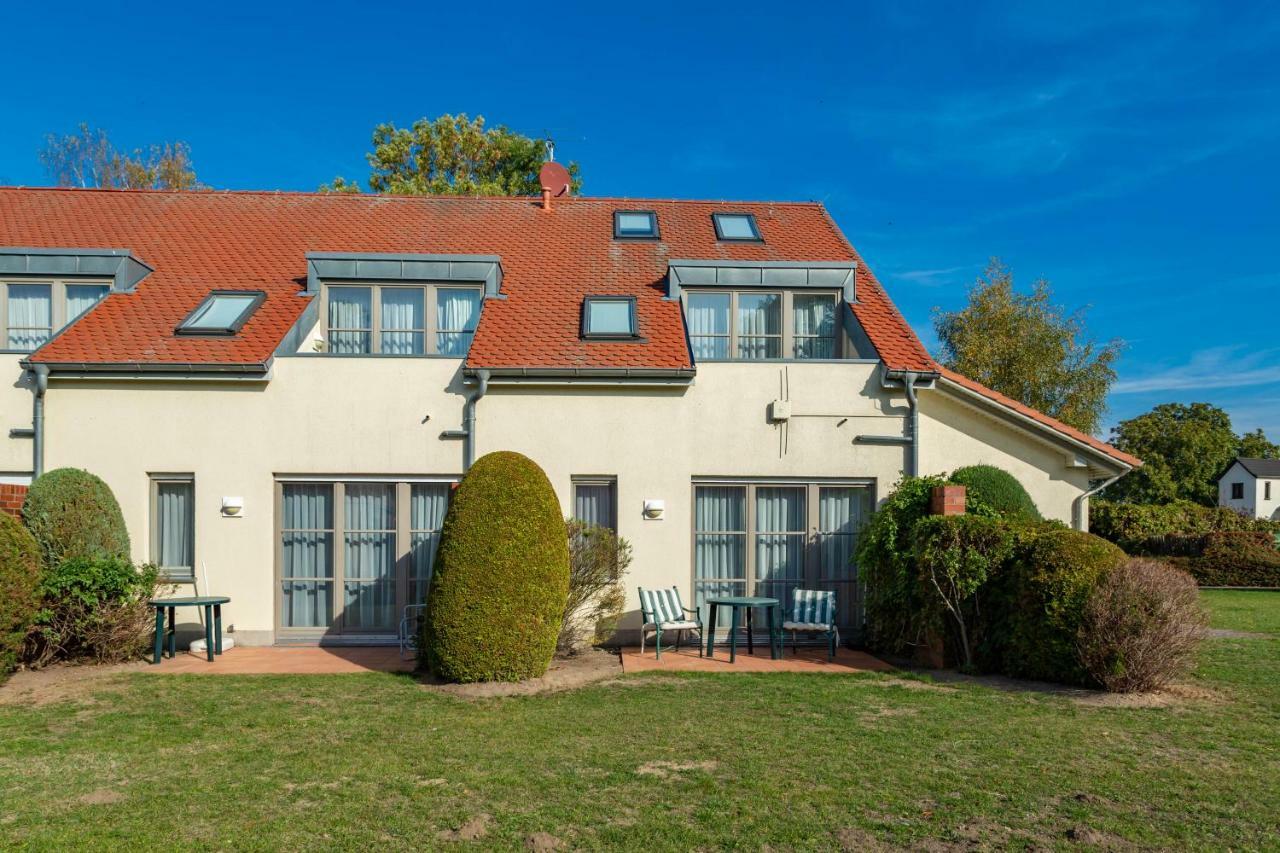 Apartment Seeadler Mit Balkon Dewichow Bagian luar foto